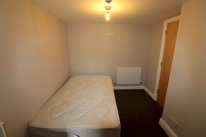 8 Bedroom Property To Rent In Merthyr Street, Cathays, Cardiff, CF24