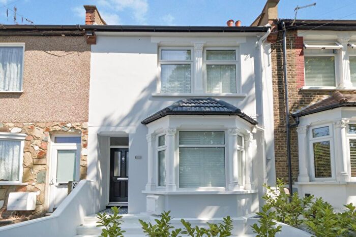 2 Bedroom Terraced House To Rent In Greening Street London, SE2