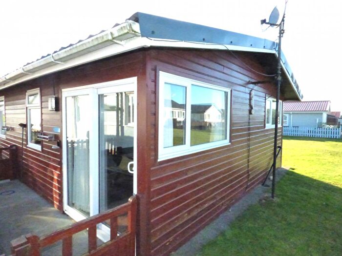2 Bedroom Mobile/park Home For Sale In Wilsthorpe, Bridlington, YO15