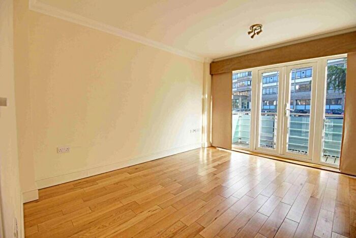 1 Bedroom Flat To Rent In Station Road, Barnet, EN5