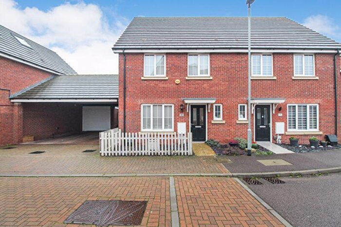 3 Bedroom Semi Detached House For Sale In Harrier Leys, Wixams, MK42