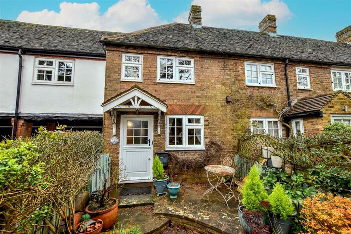 3 Bedroom Terraced House To Rent In Church Lane, Bovingdon, HP3