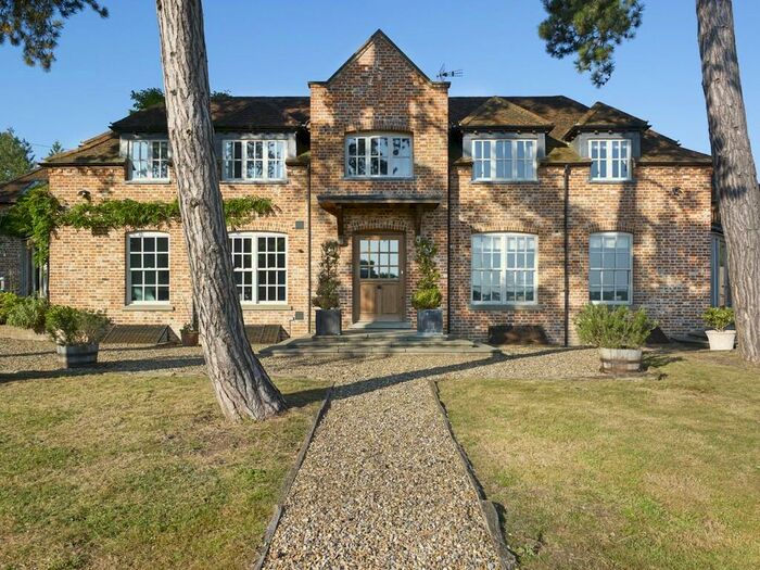 6 Bedroom Detached House To Rent In Bayford Lane, Bayford, SG13