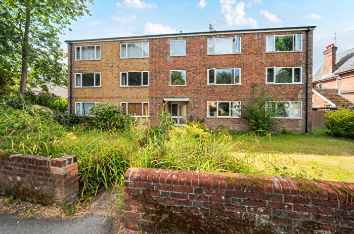 2 Bedroom Flat For Sale In Northlands Road, Southampton, Hampshire, SO15