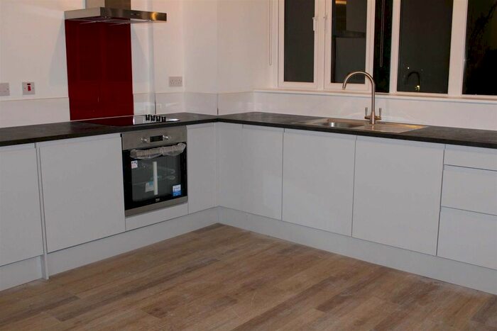 1 Bedroom Flat To Rent In High Street, West Bromwich, B70