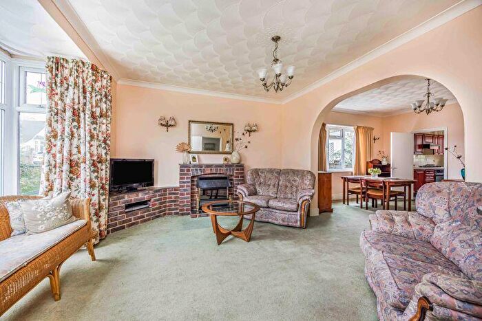 2 Bedroom Detached Bungalow For Sale In Lealand Road, Drayton, PO6