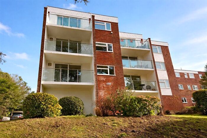 2 Bedroom Apartment For Sale In Belle Vue Road, Lower Parkstone, Poole, BH14