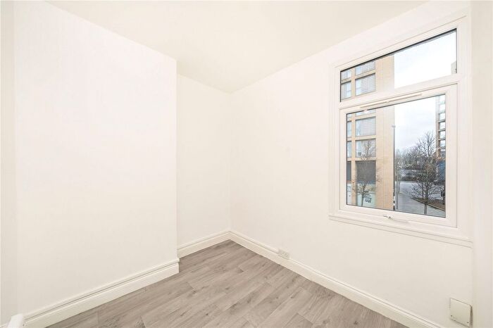 1 Bedroom Flat To Rent In Loampit Vale, Lewisham, SE13