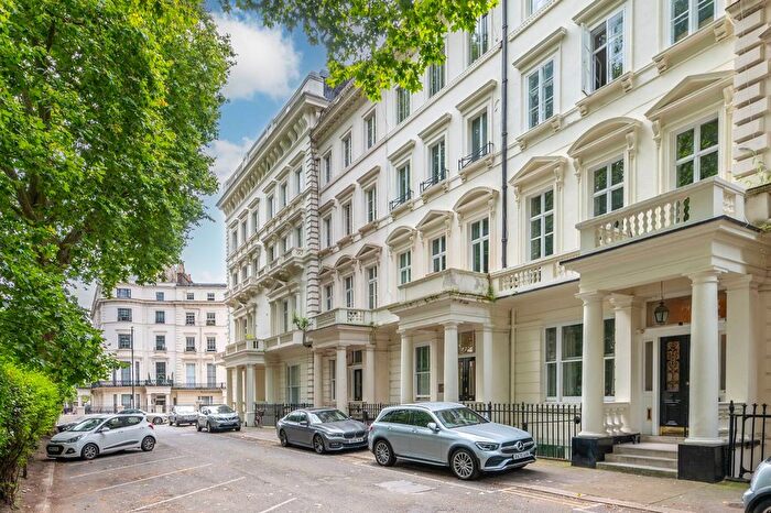 1 Bedroom Flat For Sale In Westbourne Terrace, Lancaster Gate, London, W2