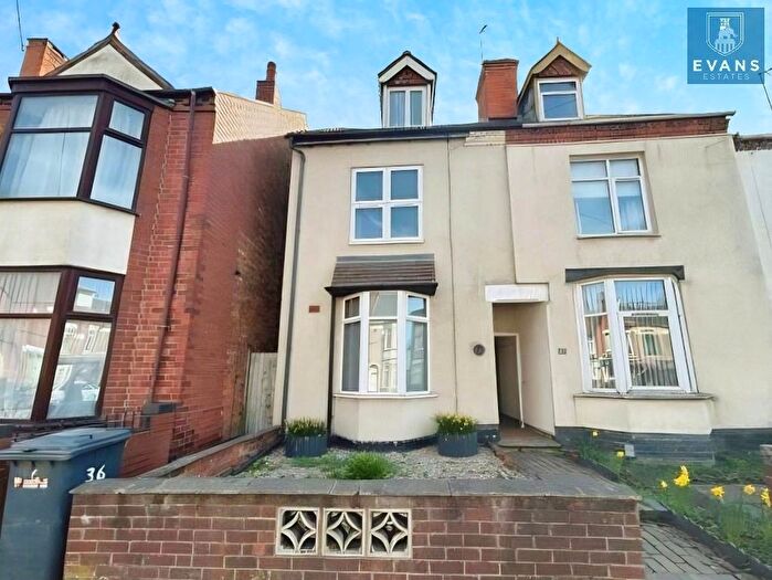 3 Bedroom End Terrace House For Sale In Newtown Road, Bedworth, CV12