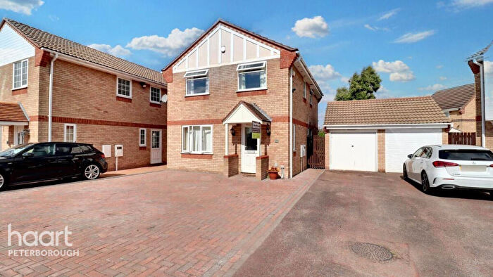 4 Bedroom Detached House For Sale In Marigolds, Deeping St James, PE6