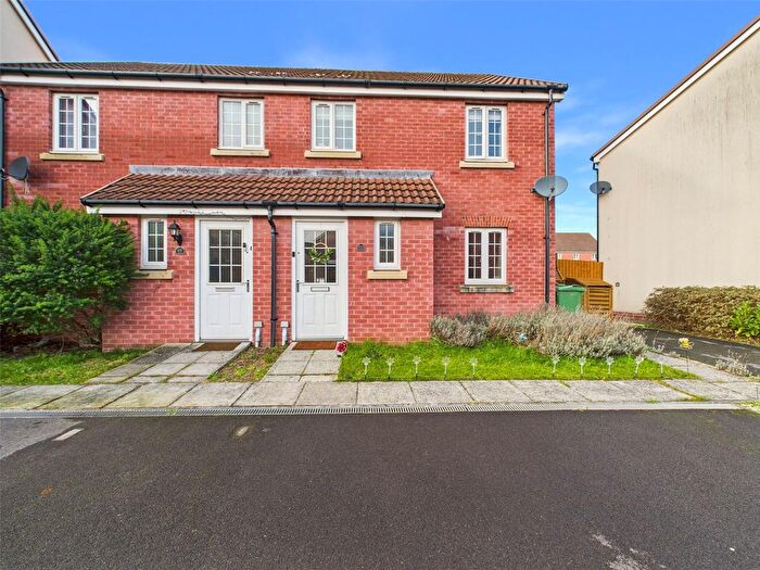 3 Bedroom Semi Detached House For Sale In Swannington Drive Kingsway, Quedgeley, Gloucester, Gloucestershire, GL2