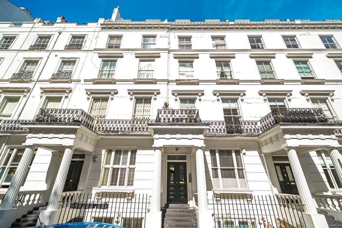 2 Bedroom Flat For Sale In Craven Hill Gardens, Bayswater, London, W2