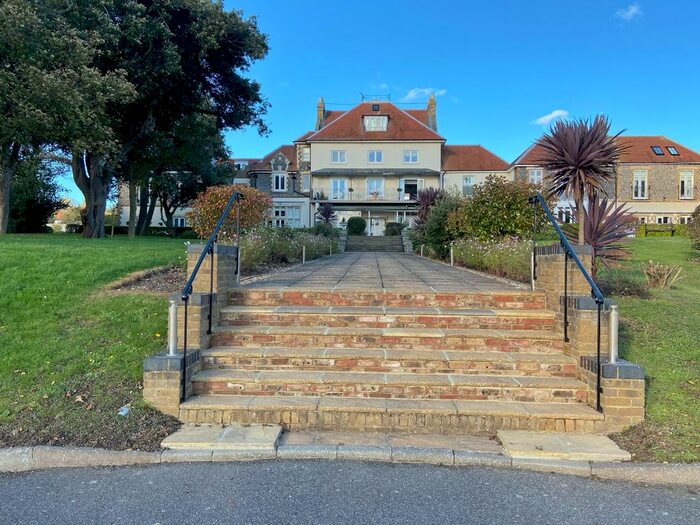 2 Bedroom Flat To Rent In Belmont House, Pegwell Road, Ramsgate CT11