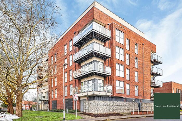 2 Bedroom Flat For Sale In Brunel House, Chancellor Way, Dagenham, RM8