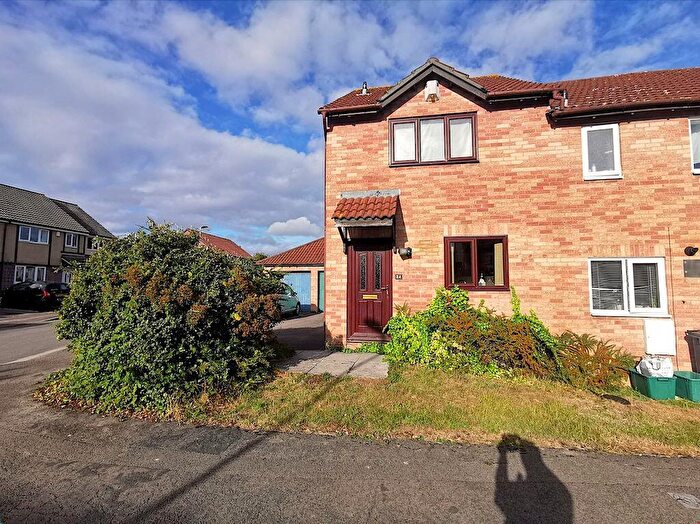 2 Bedroom End Of Terrace House For Sale In Apseleys Mead, Bradley Stoke, BS32