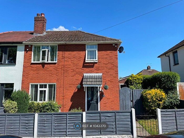 3 Bedroom Semi-Detached House To Rent In Moreton Road, Crewe, CW2