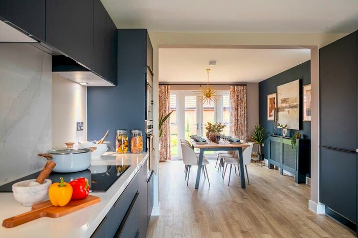 4 Bedroom Detached House For Sale In Clipstone Park, Leighton Buzzard, LU7