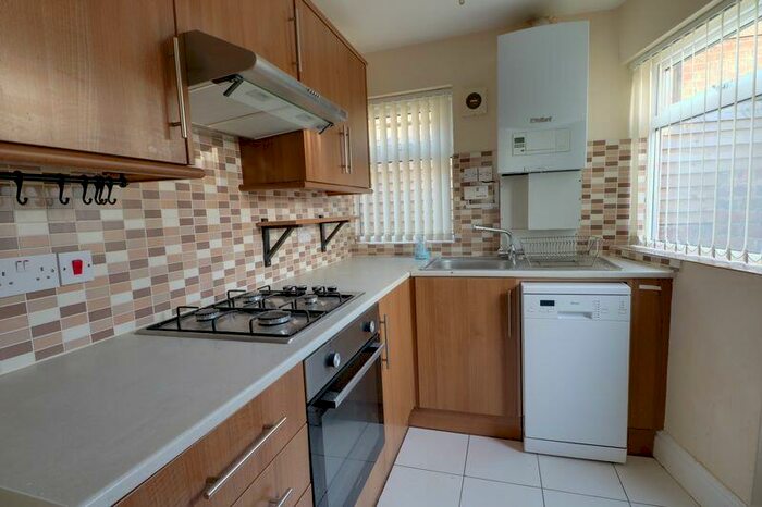 2 Bedroom House To Rent In Hearfield Terrace, Eastgate, HU13