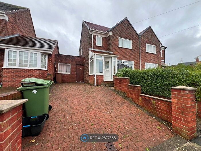 2 Bedroom Semi Detached House To Rent In Maple Avenue, Sunderland, SR3