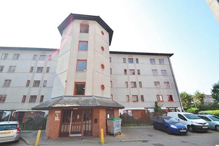 1 Bedroom Apartment To Rent In Eleanor Way, Waltham Cross, EN8