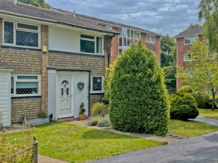 2 Bedroom End Of Terrace House To Rent In Dell Farm Road, Ruislip, HA4