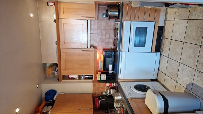 2 Bedroom Flat To Rent In Gerry Raffles Square, London, E15