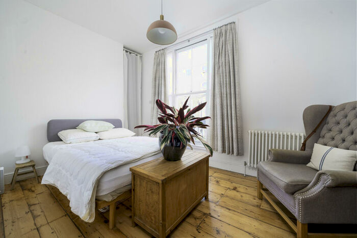 1 Bedroom Apartment To Rent In Westbourne Road, London, N7