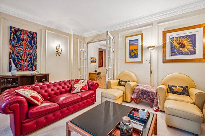 3 Bedroom Flat For Sale In Parkside, Knightsbridge, SW1X