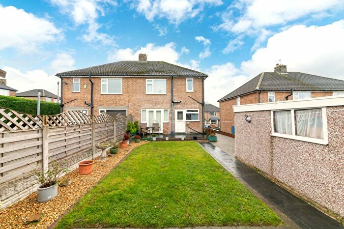 3 Bedroom Semi-Detached House For Sale In Woodlands Avenue, Lepton, HD8