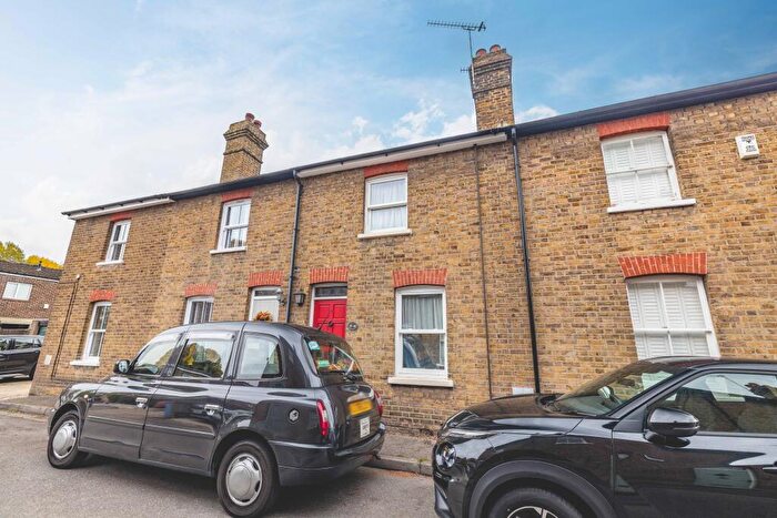 2 Bedroom Cottage To Rent In Datchet Place, , Datchet, SL3