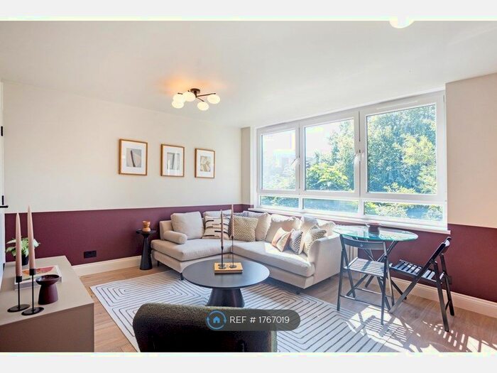 4 Bedroom Flat To Rent In Hervey Court, London, SW11