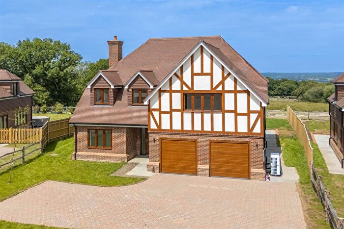 4 Bedroom Property To Rent In Rolling Fields View, Heathfield, TN21