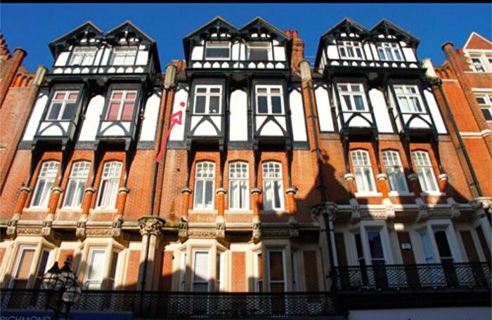 2 Bedroom Apartment For Sale In Dalkeith Steps, Old Christchurch Road, Bournemouth, Dorset, BH1