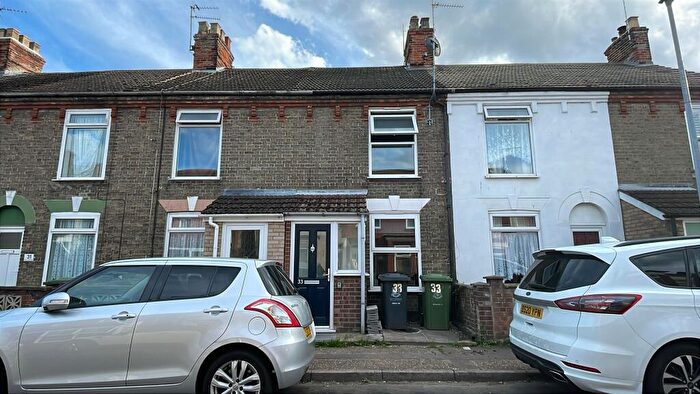 2 Bedroom House To Rent In Upper Cliff Road, Gorleston, Great Yarmouth, NR31