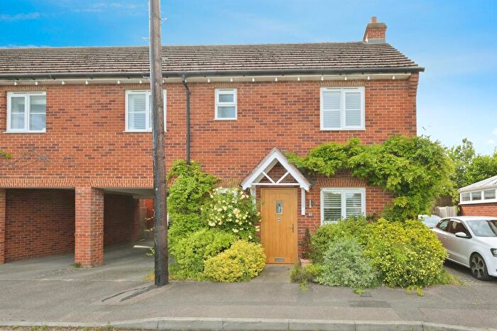 3 Bedroom Link Detached House For Sale In Peggys Walk, Littlebury, Saffron Walden, CB11