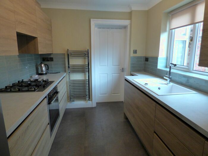 2 Bedroom Flat To Rent In Belle Grove West, Spital Tongues, Newcastle Upon Tyne, NE2