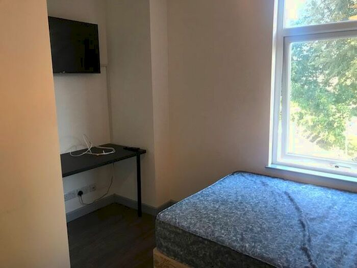 4 Bedroom Terraced House To Rent In Bedford Street, Earlsdon, Coventry, CV1