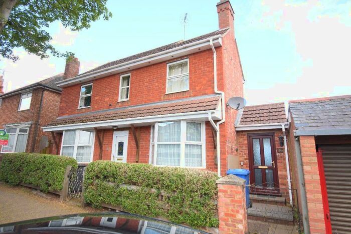 2 Bedroom Flat To Rent In St Peters Ave, Kettering, NN16