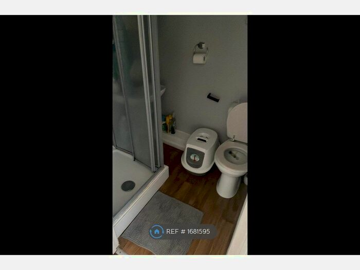 1 Bedroom Flat To Rent In Salisbury Road, Exmouth, EX8