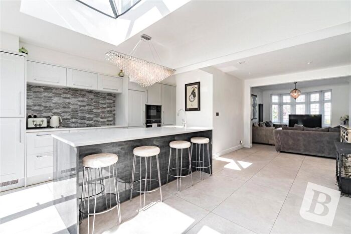 4 Bedroom End Of Terrace House For Sale In Staverton Road, Hornchurch, RM11