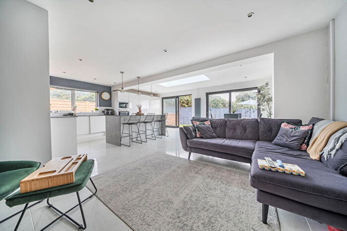 2 Bedroom Semi-Detached Bungalow For Sale In Clive Road, Cliffsend, Ramsgate, CT12