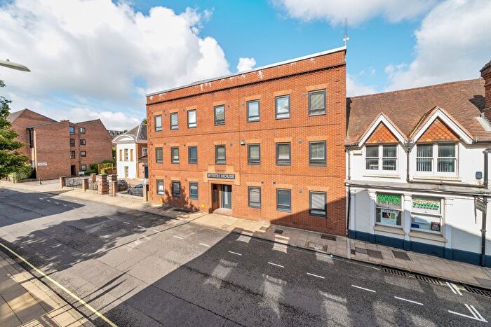 2 Bedroom Flat For Sale In Hyde Street, Winchester, Hampshire, SO23