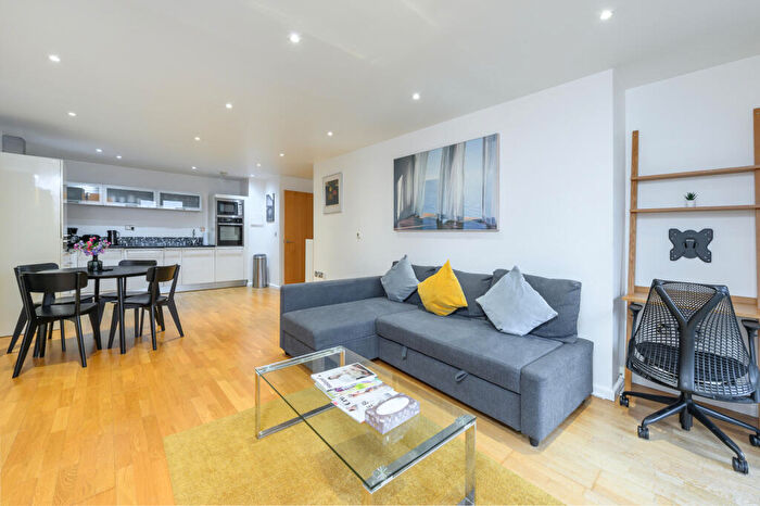 2 Bedroom Flat To Rent In Ability Place, Millharbour, E14