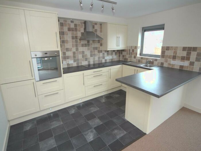 2 Bedroom Apartment To Rent In Biscop House, Sunderland, Sunniside, SR1