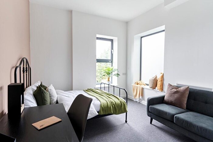 1 Bedroom Flat To Rent In Blackswarth Road, Bristol, BS5