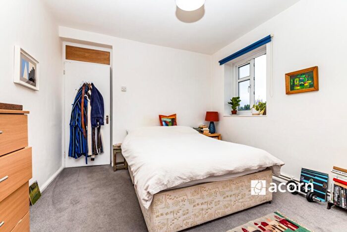 3 Bedroom Flat To Rent In Lambeth Walk London, SE11
