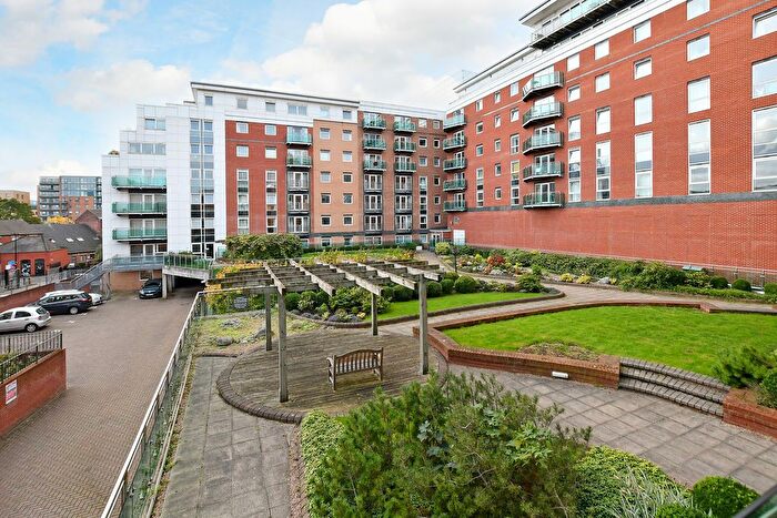 2 Bedroom Flat To Rent In Royal Plaza, Eldon Street, S1