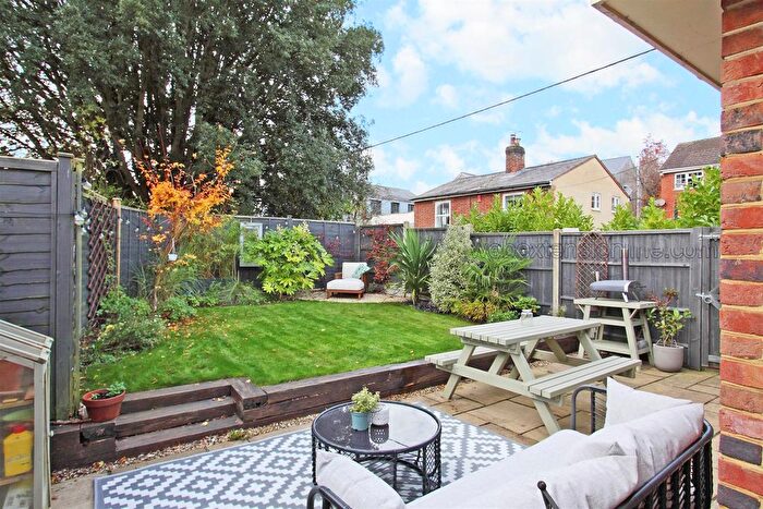 3 Bedroom End Of Terrace House For Sale In High Street, Broughton, Stockbridge, SO20