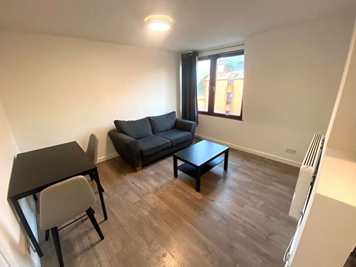 1 Bedroom Flat To Rent In George Street, Top Floor, AB25